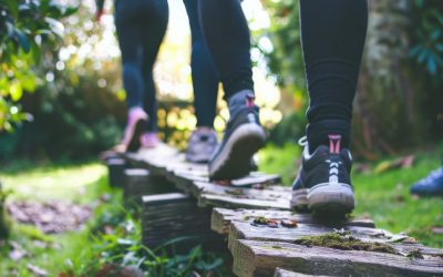 La marche : une activité simple aux multiples bienfaits pour le corps et l’esprit