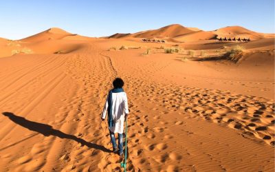 Pourquoi il faut bien se couvrir pour randonner dans le Sahara